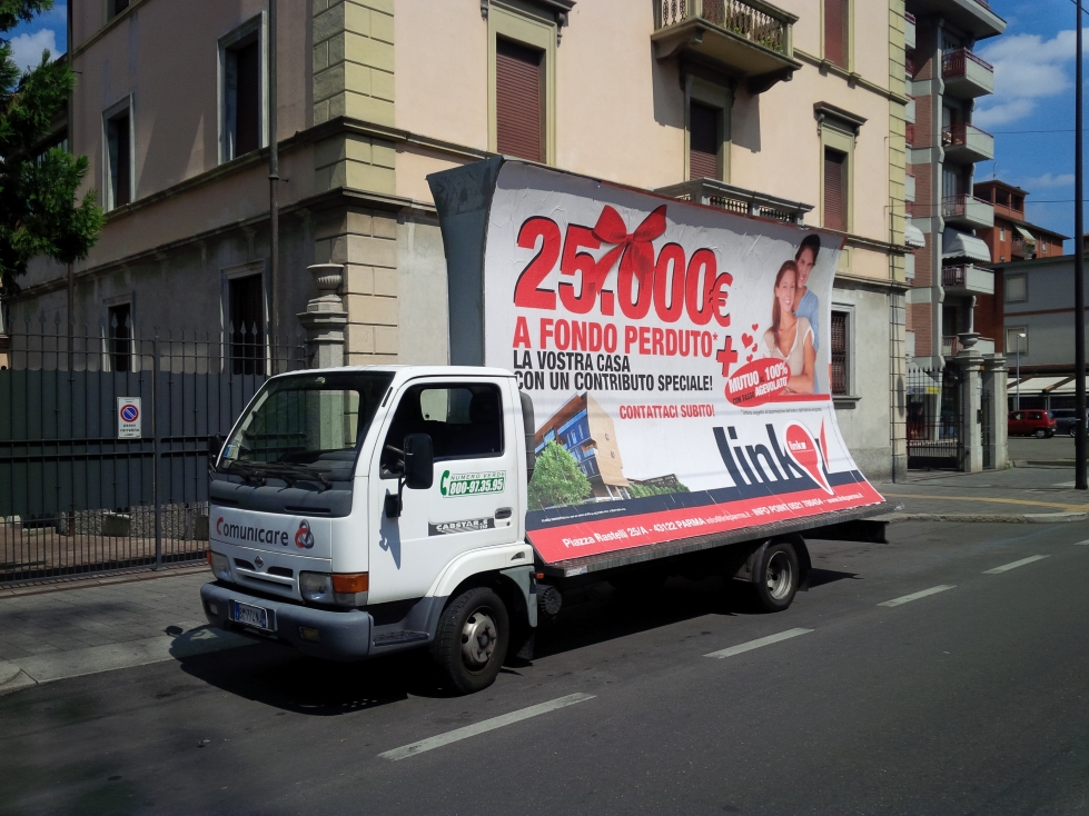 Camion vela Genova